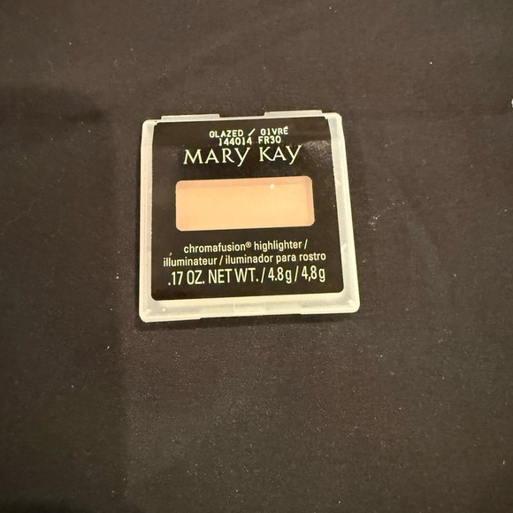 Mary Kay ChromaFusion Highlighter - Glazed - Picture 2 of 3